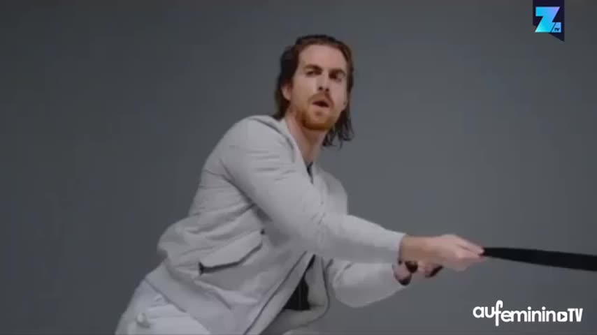 Vimeo Les hommes qui murmuraient aux oreilles des testicules