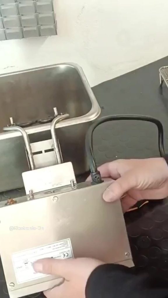 Tiktok (electro-cum): Comment réinitialiser la sécurité d’une friteuse. Réparation de friteuse électronique